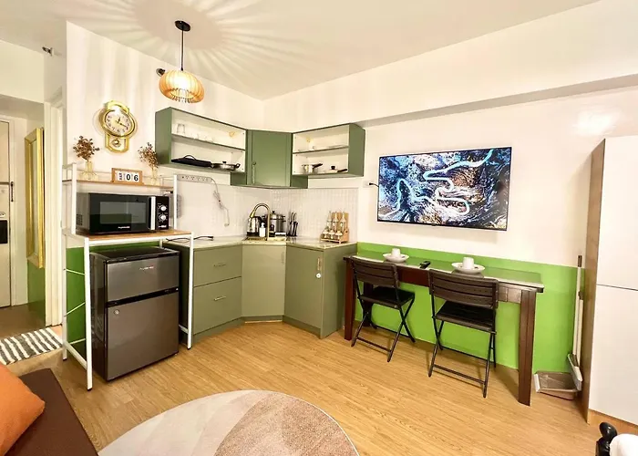 アパートホテル Emerald Escapes - Avida San Lazaro Near Ust-winford-sm マニラ市